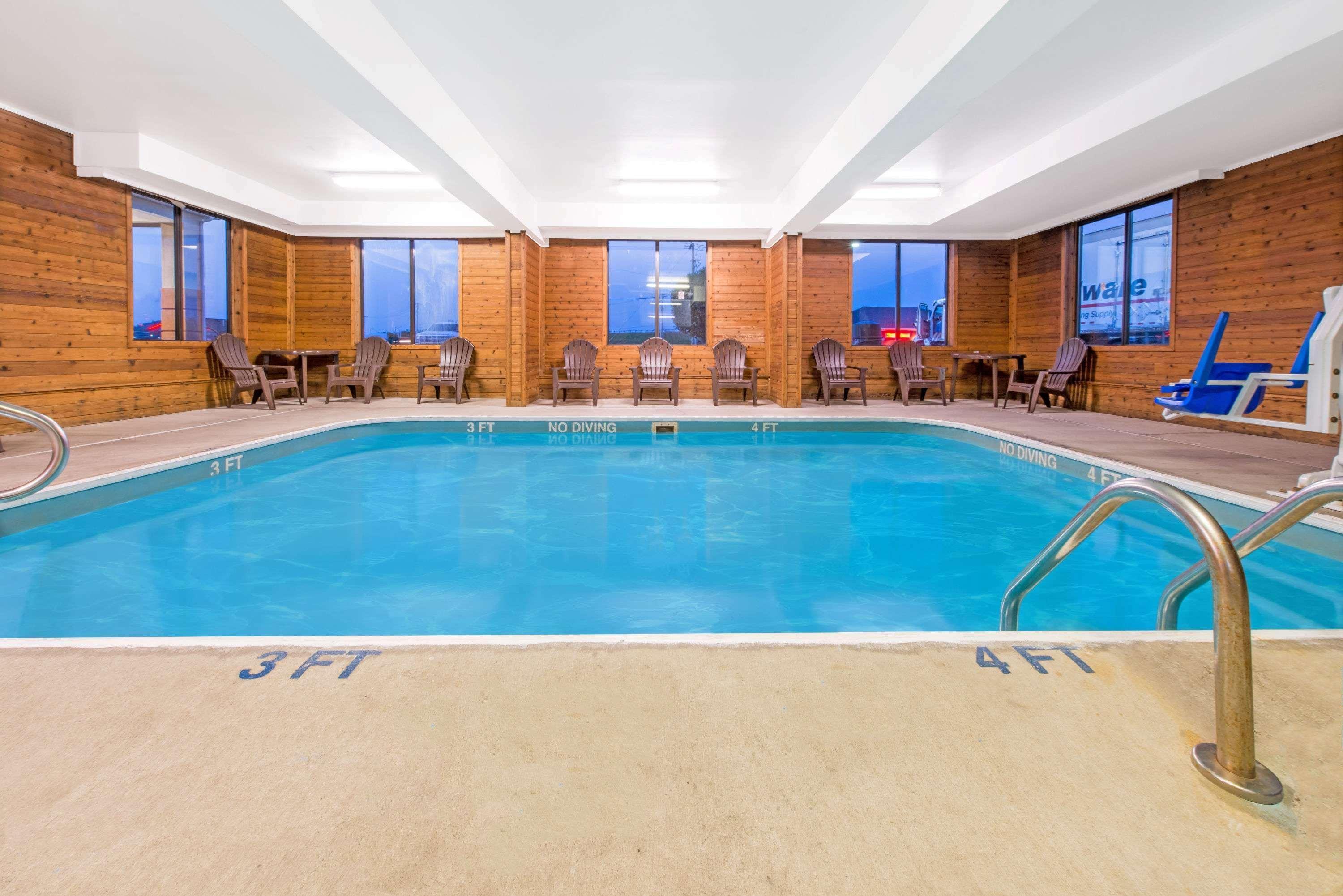 Super 8 By Wyndham Shepherdsville - Louisville South I65 Экстерьер фото